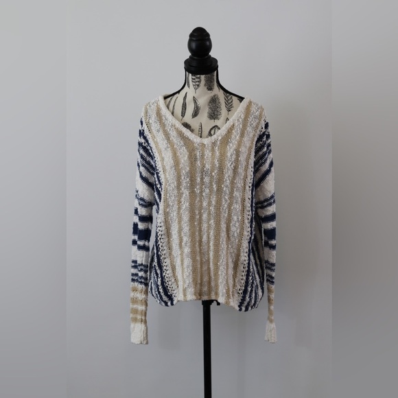 Beige blue and white Natural Reflections knit sweatshirt - Picture 1 of 7